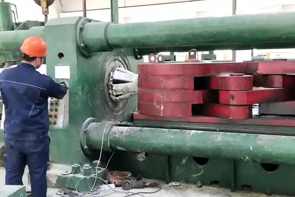 کشش و کاهش قطر مفتول